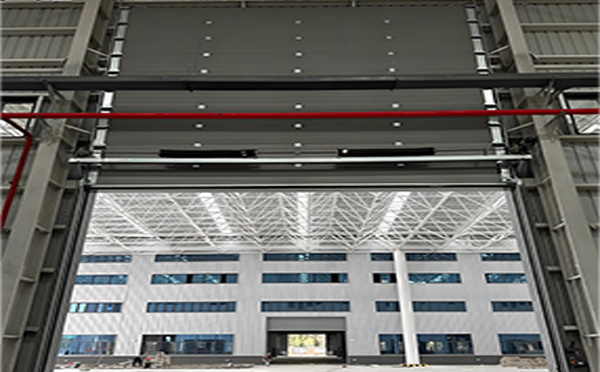 石泉工业提升门