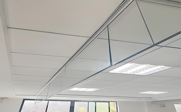 石泉玻璃挡烟垂壁