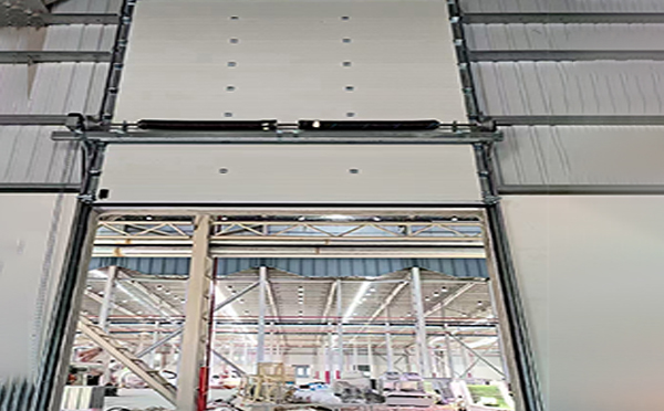 石泉工业提升门